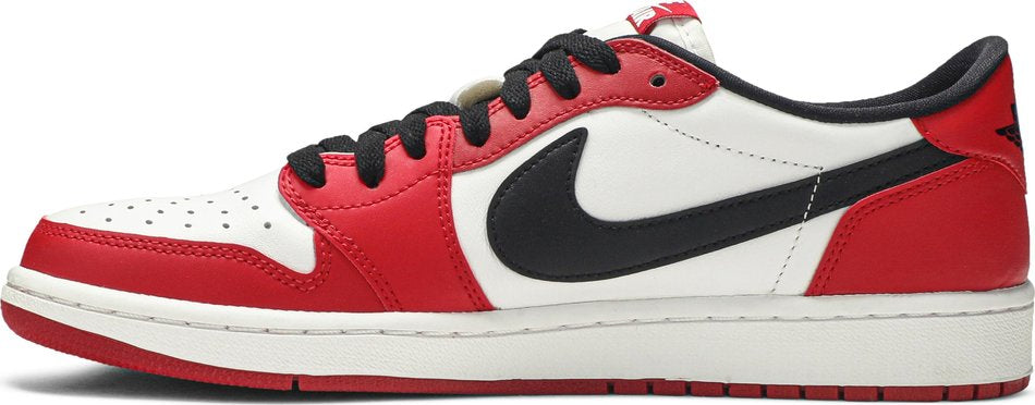 Air Jordan 1 Retro Low OG Chicago