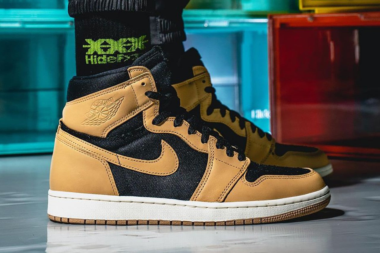 Air Jordan 1 Retro High OG Heirloom