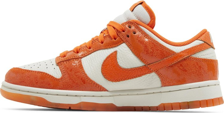 Wmns Dunk Low 'Cracked Orange' FN7773-001