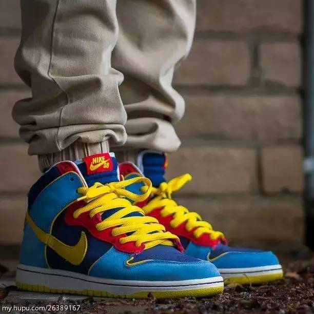 Dunk High Pro SB 'Mr. Pacman' 305050-471