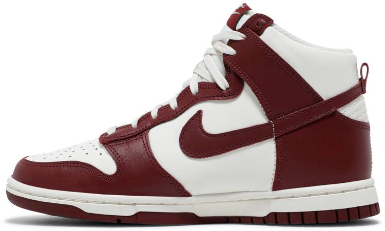 Wmns Dunk High 'Team Red' DD1869-101