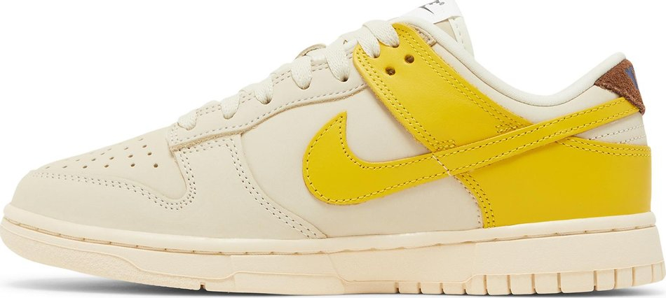 Wmns Dunk Low LX 'Banana' DR5487-100