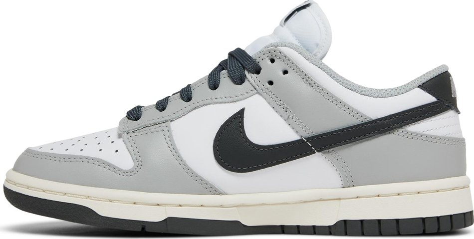 Wmns Dunk Low 'Light Smoke Grey' DD1503-117