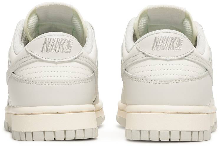 Wmns Dunk Low 'Light Bone' DD1503-107