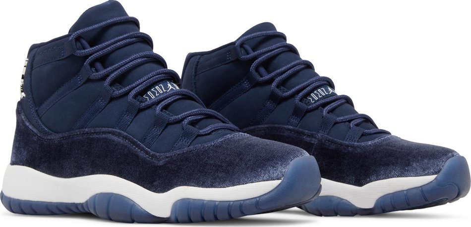 Wmns Air Jordan 11 Retro Midnight Navy Velvet