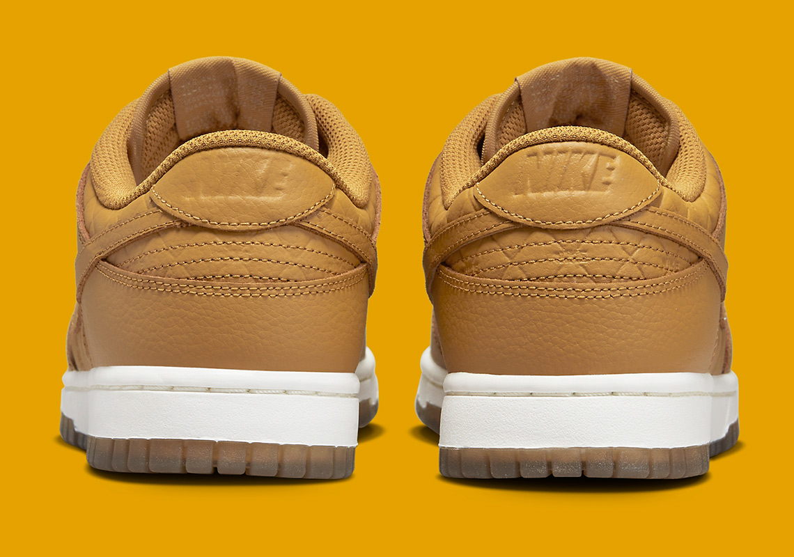 Wmns Dunk Low 'Quilted Wheat' DX3374-700