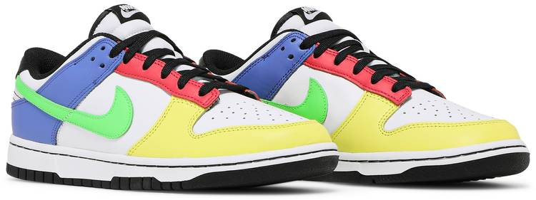 Wmns Dunk Low 'Green Strike' DD1503-106