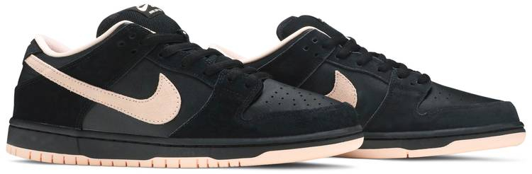 Dunk Low SB 'Black Coral' BQ6817-003