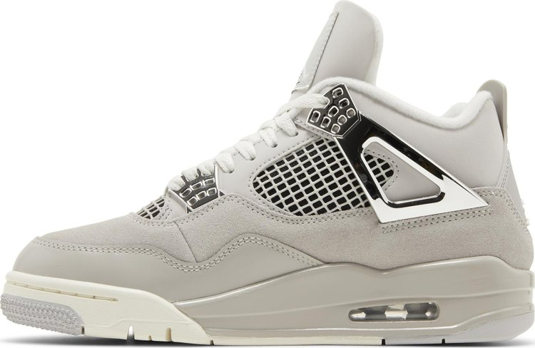 Wmns Air Jordan 4 Retro Frozen Moments