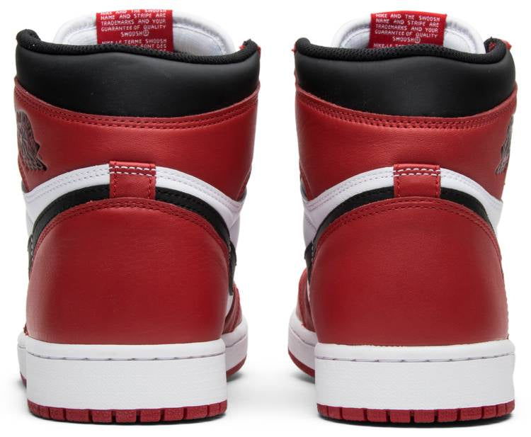 Air Jordan 1 Retro High OG Chicago