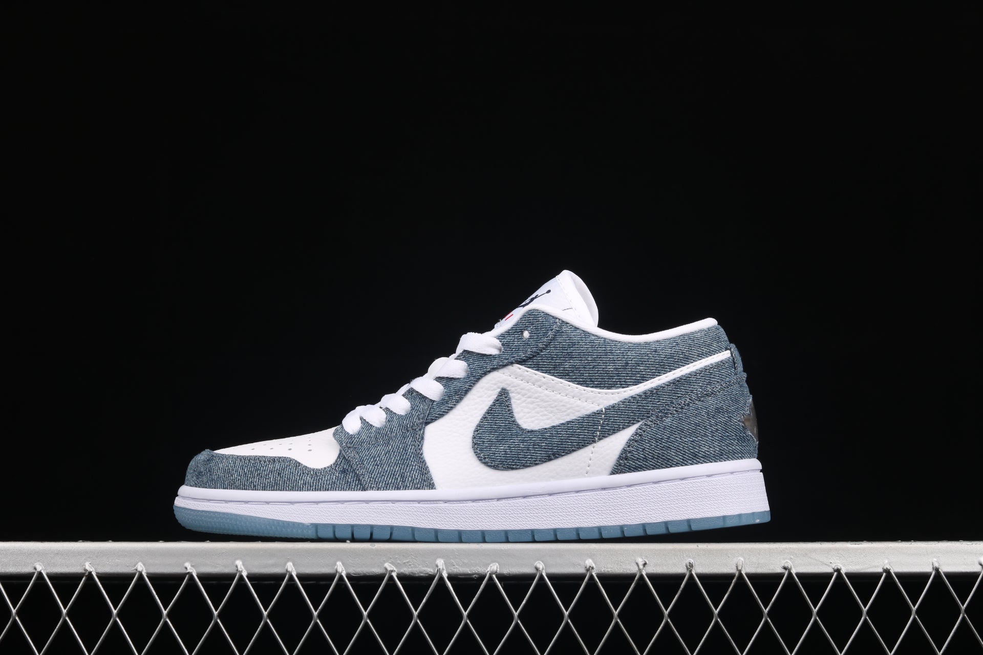 Wmns Air Jordan 1 Retro Low Denim