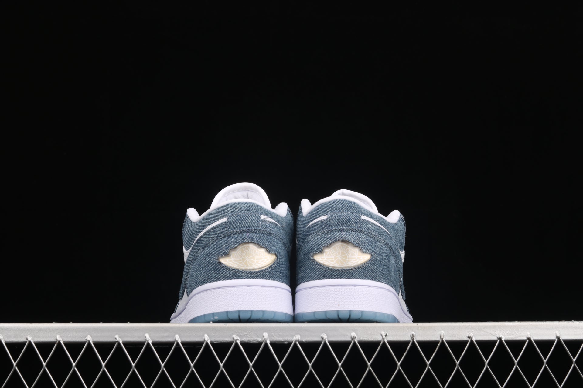 Wmns Air Jordan 1 Retro Low Denim